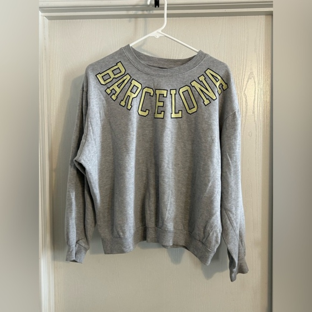Wild Fable | Barcelona Gray Sweatshirt | Size Medium
